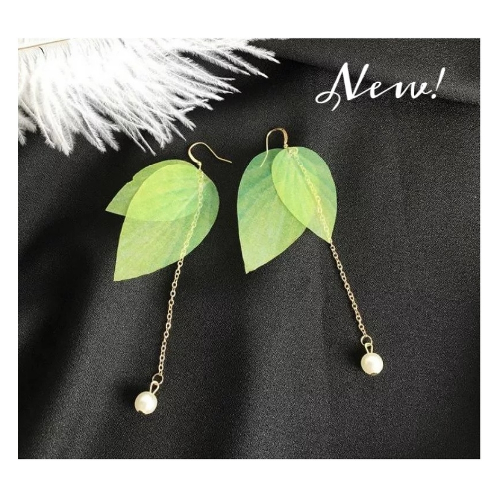 LAST ONE 💖🌸 Green Leaves Tassel Earrings